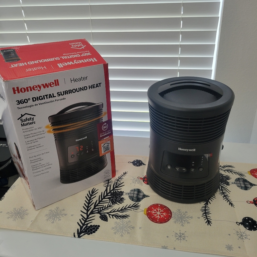 Honeywell 360 Digital Surround Heater with remote